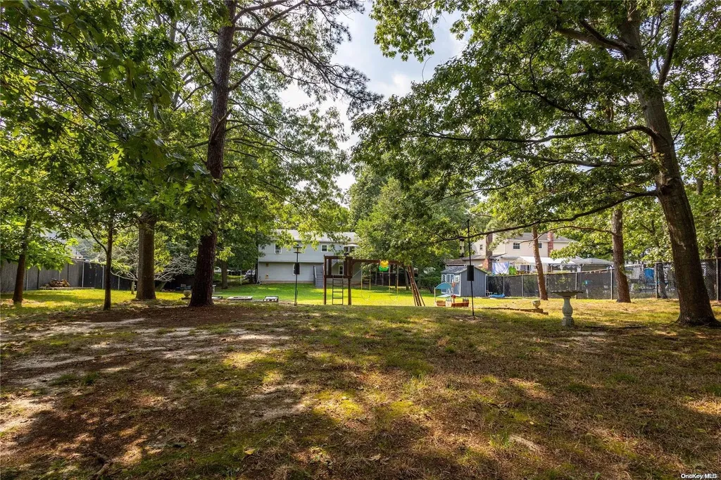 321 Magnolia Drive Selden NY 11784