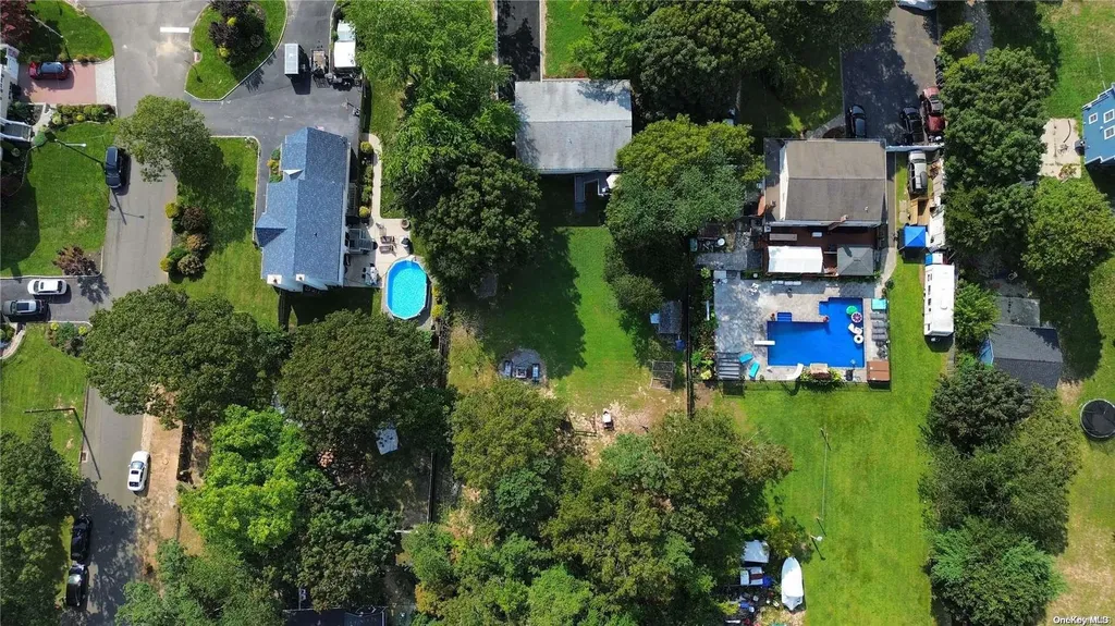 321 Magnolia Drive Selden NY 11784