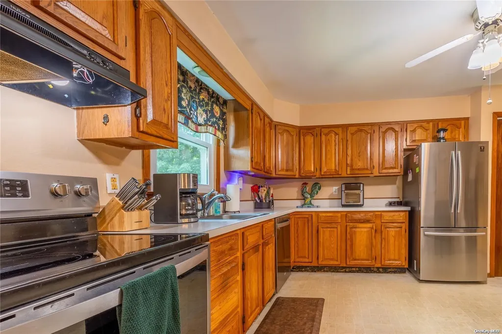 321 Magnolia Drive Selden NY 11784