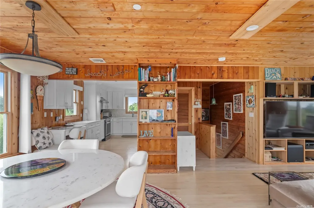 32 Schooner Walk Ocean Beach NY 11770