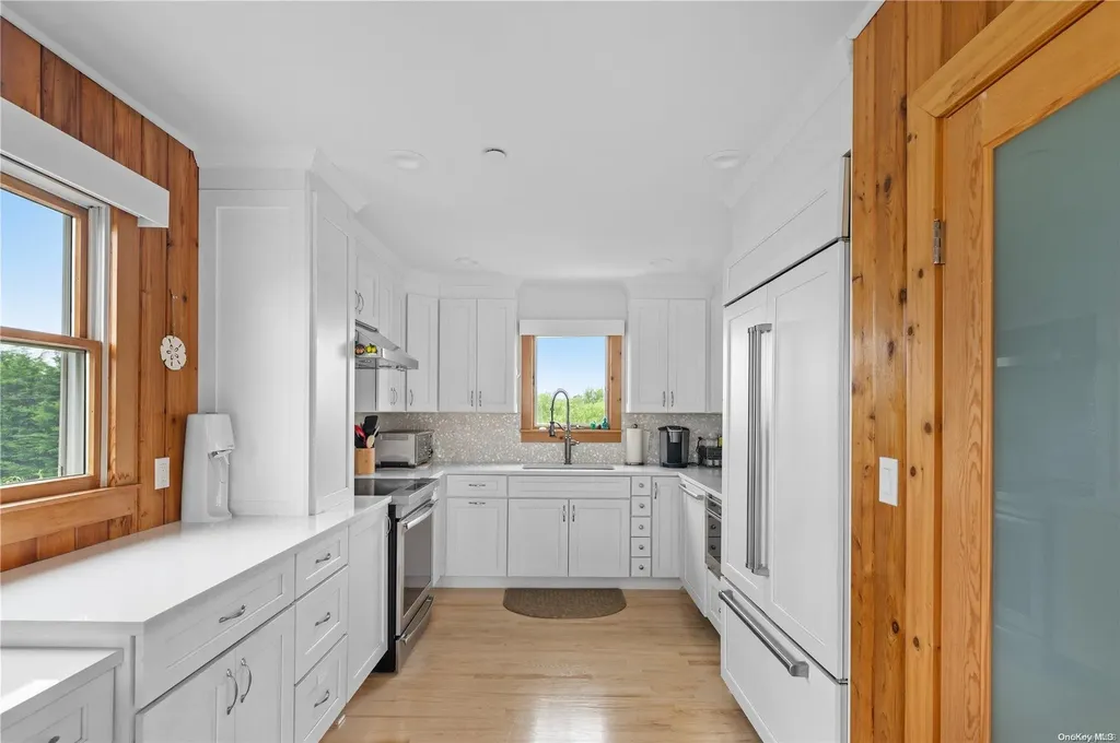 32 Schooner Walk Ocean Beach NY 11770
