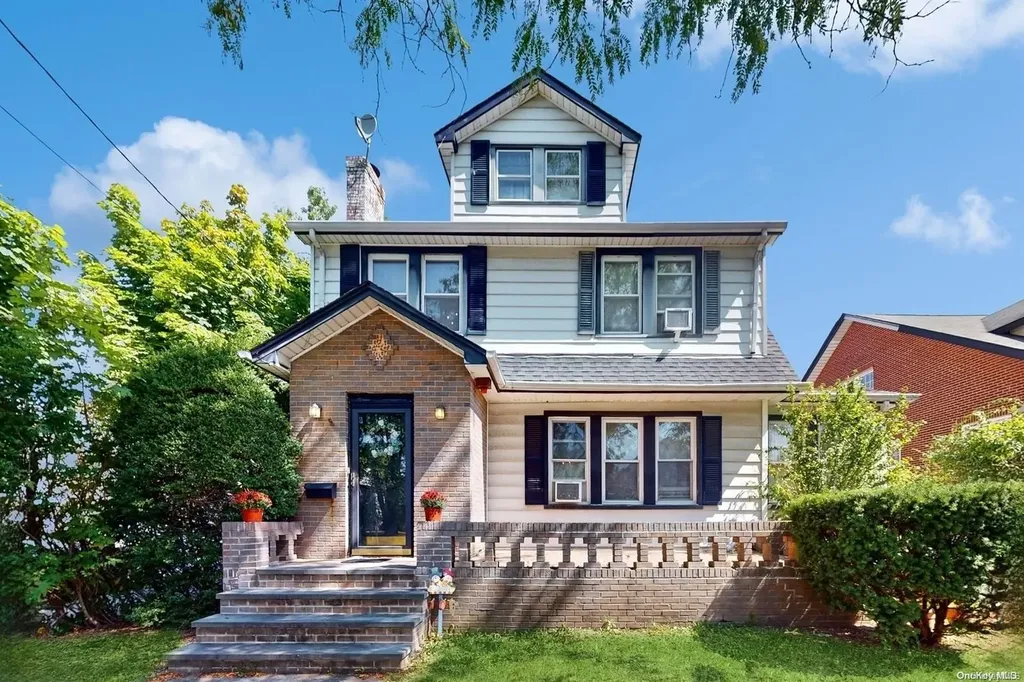 6 Harvard Avenue Hewlett NY 11557