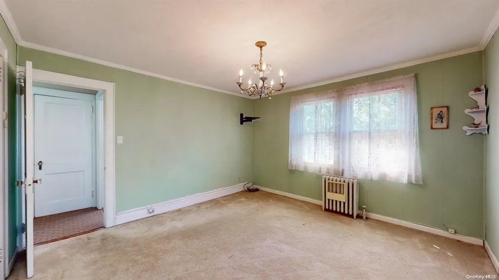 6 Harvard Avenue Hewlett NY 11557
