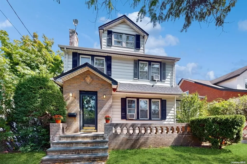 6 Harvard Avenue Hewlett NY 11557