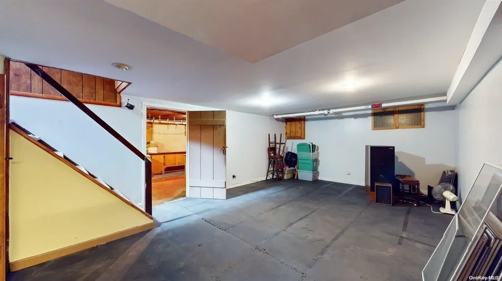 6 Harvard Avenue Hewlett NY 11557