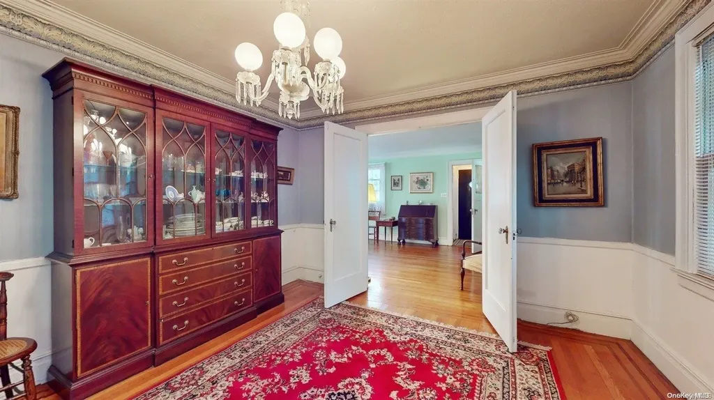 6 Harvard Avenue Hewlett NY 11557