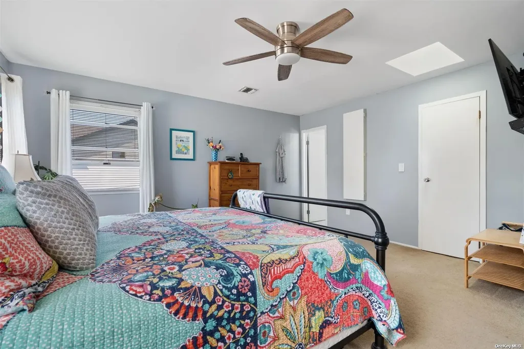 55 Johnson Lane Bay Shore NY 11706