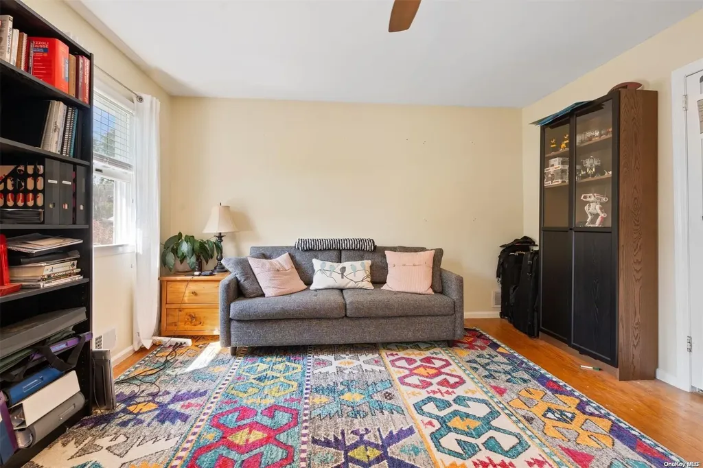 55 Johnson Lane Bay Shore NY 11706