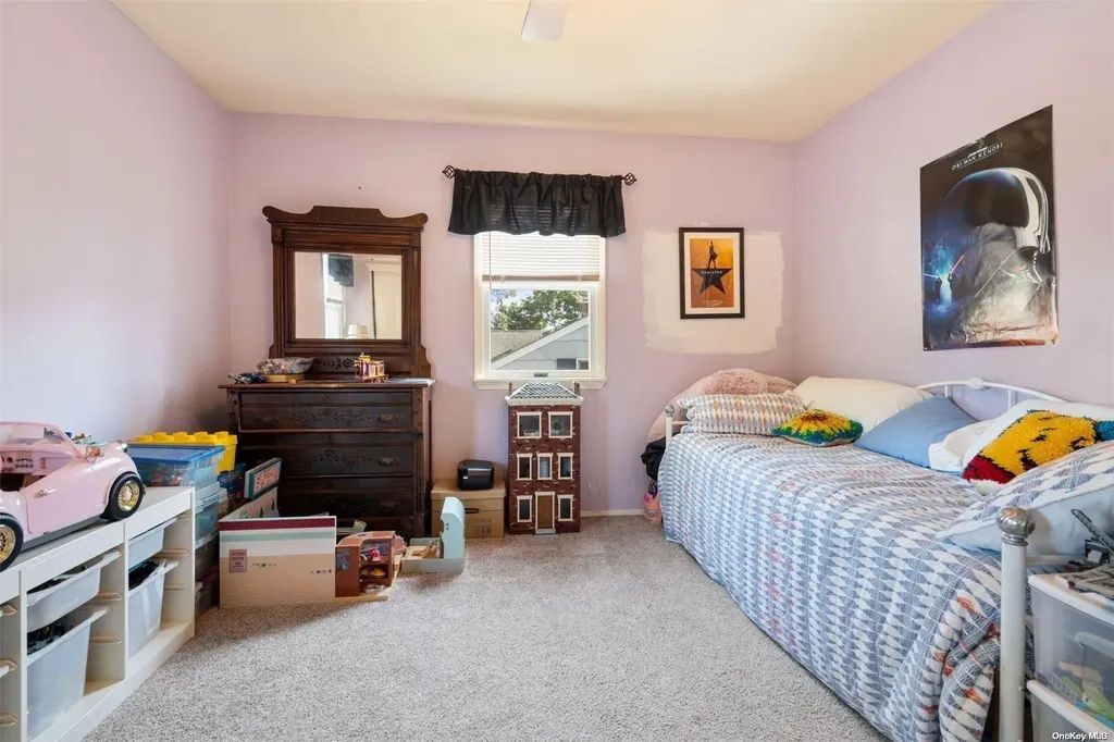 55 Johnson Lane Bay Shore NY 11706