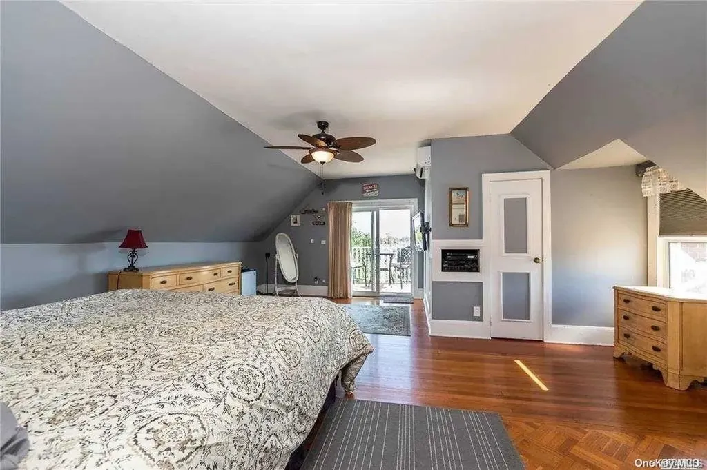 95 Ocean Avenue Bay Shore NY 11706