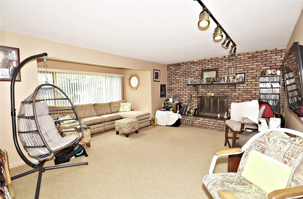 3458 Carey Lane Baldwin NY 11510