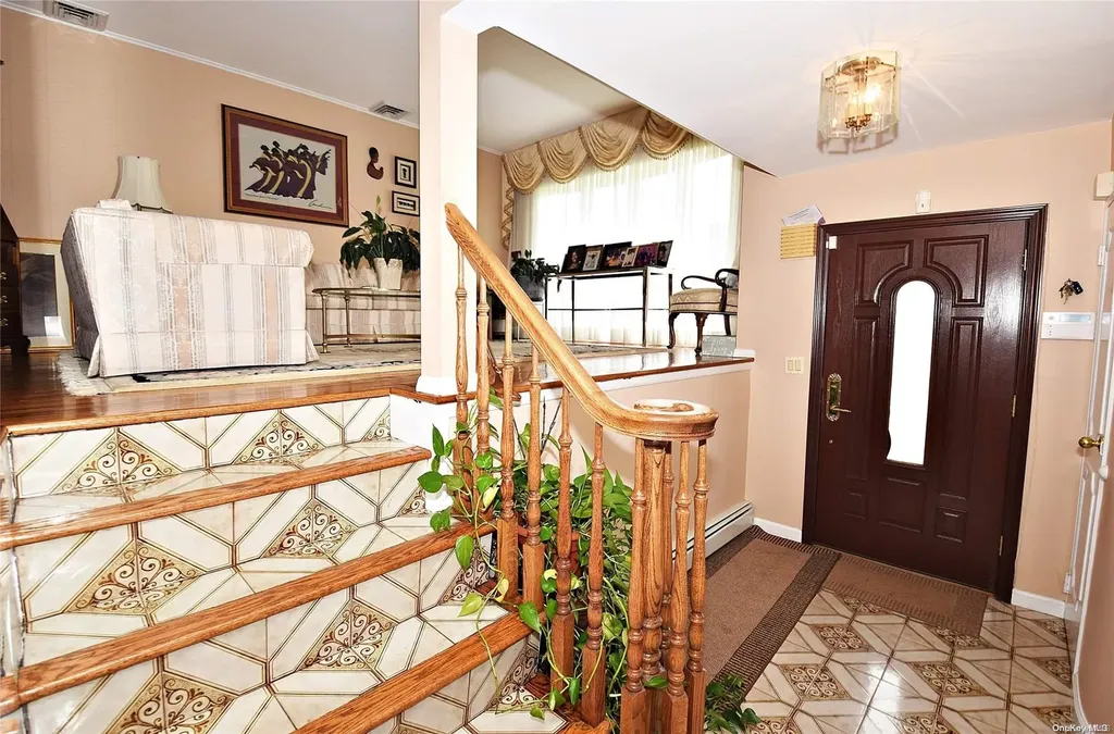 3458 Carey Lane Baldwin NY 11510