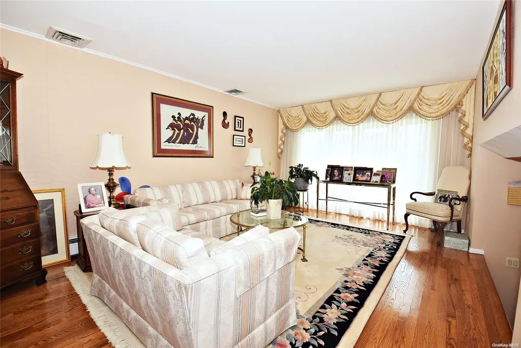 3458 Carey Lane Baldwin NY 11510