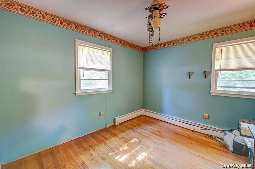 9 Cedar Street Commack NY 11725