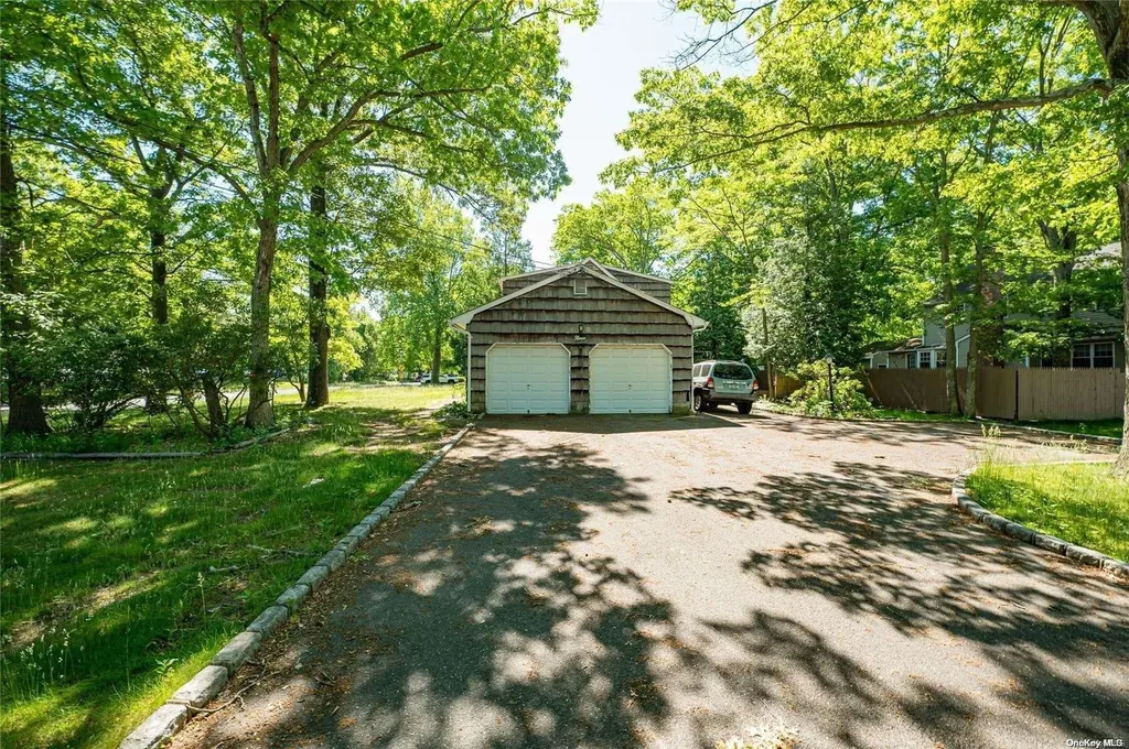 9 Cedar Street Commack NY 11725