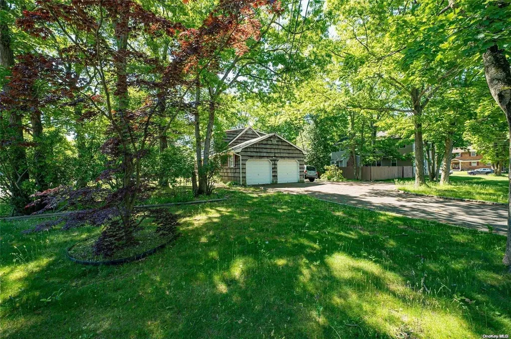 9 Cedar Street Commack NY 11725