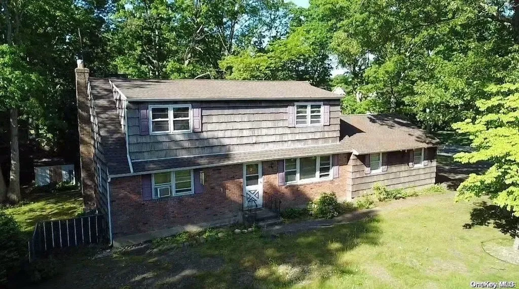 9 Cedar Street Commack NY 11725
