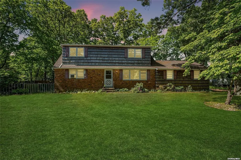 9 Cedar Street Commack NY 11725