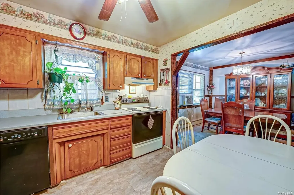 9 Cedar Street Commack NY 11725