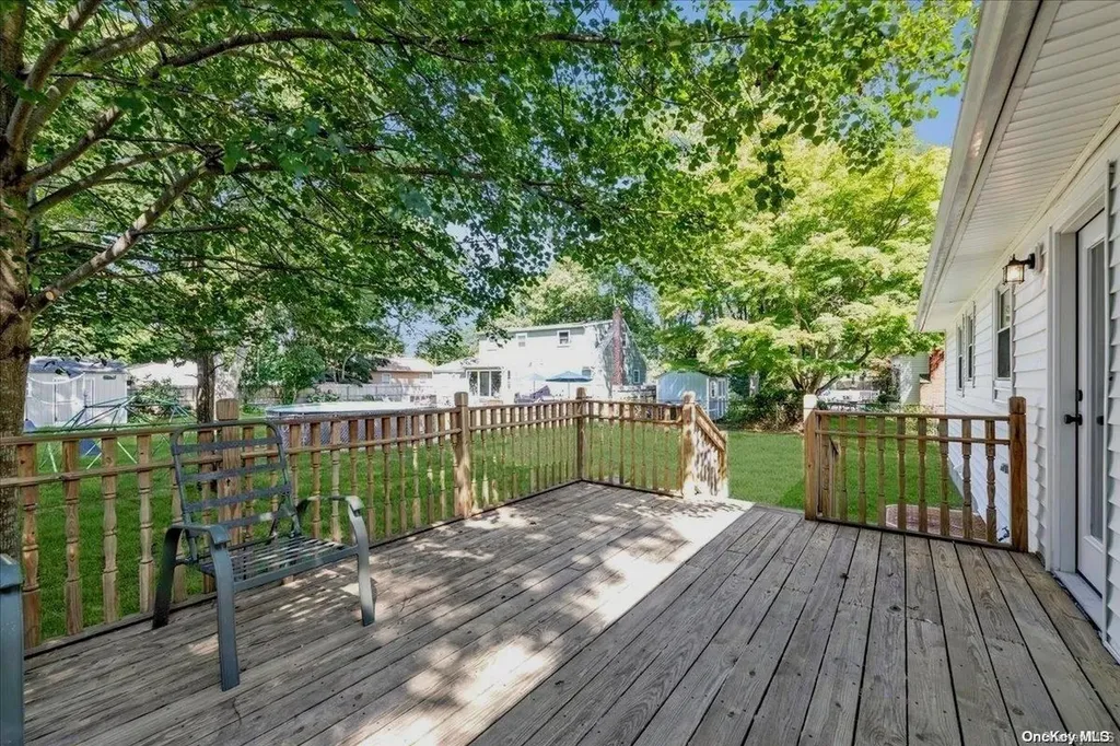 98 Whitman Avenue Islip NY 11751
