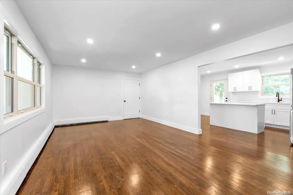 98 Whitman Avenue Islip NY 11751