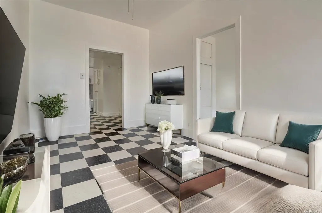 76 Richardson Street Brooklyn NY 11211