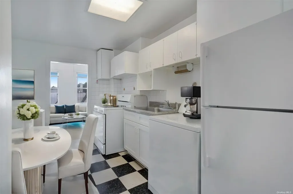 76 Richardson Street Brooklyn NY 11211