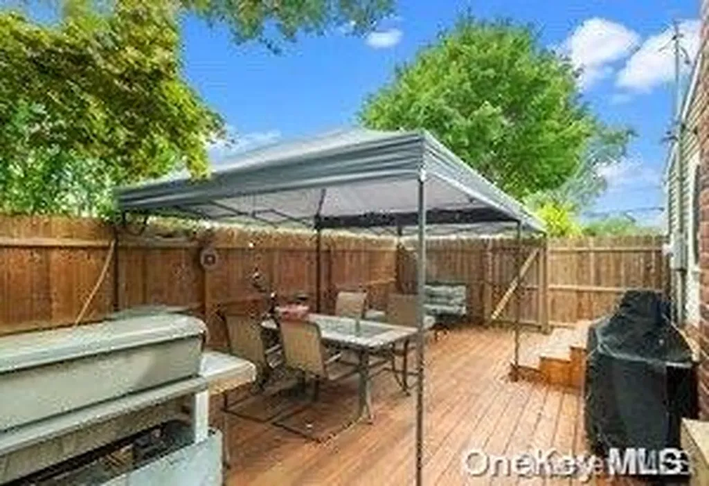 1435 Pine Acres Boulevard Bay Shore NY 11706