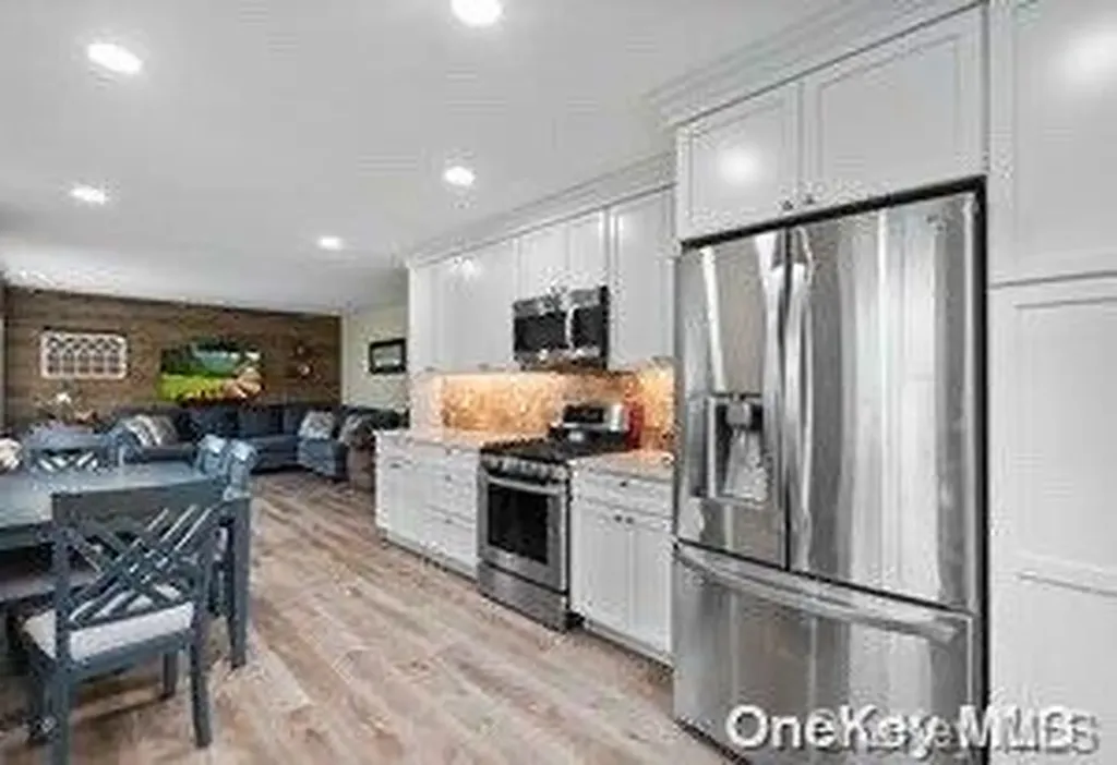 1435 Pine Acres Boulevard Bay Shore NY 11706