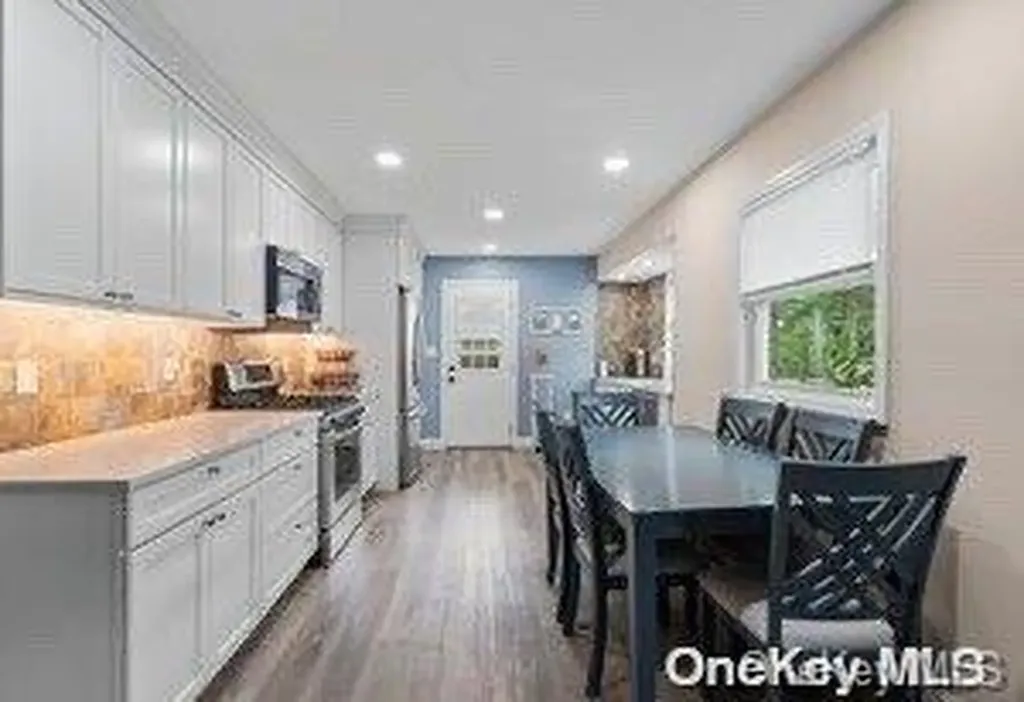 1435 Pine Acres Boulevard Bay Shore NY 11706