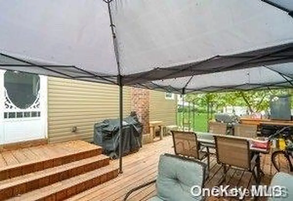 1435 Pine Acres Boulevard Bay Shore NY 11706