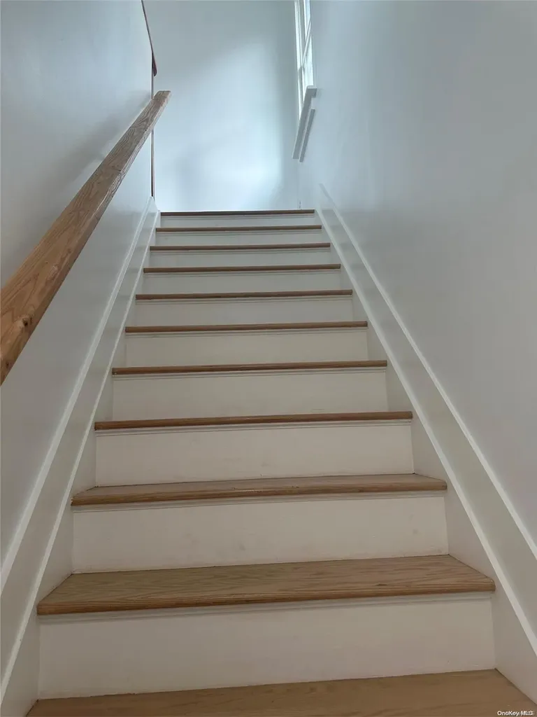 334 E 55th Street Brooklyn NY 11203