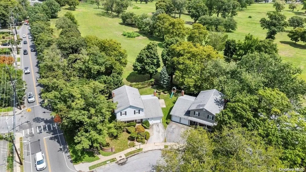 2 Sherwood Lane Cedarhurst NY 11516