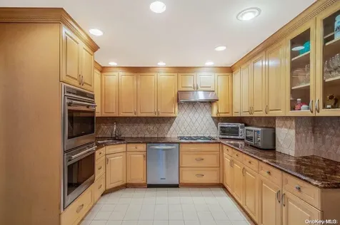 79-06 214th Street Hollis Hills NY 11364