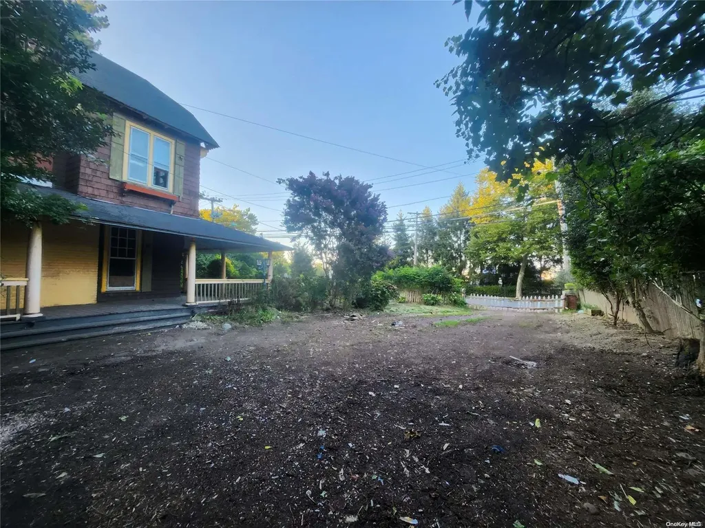 80 Ocean Avenue Bay Shore NY 11706