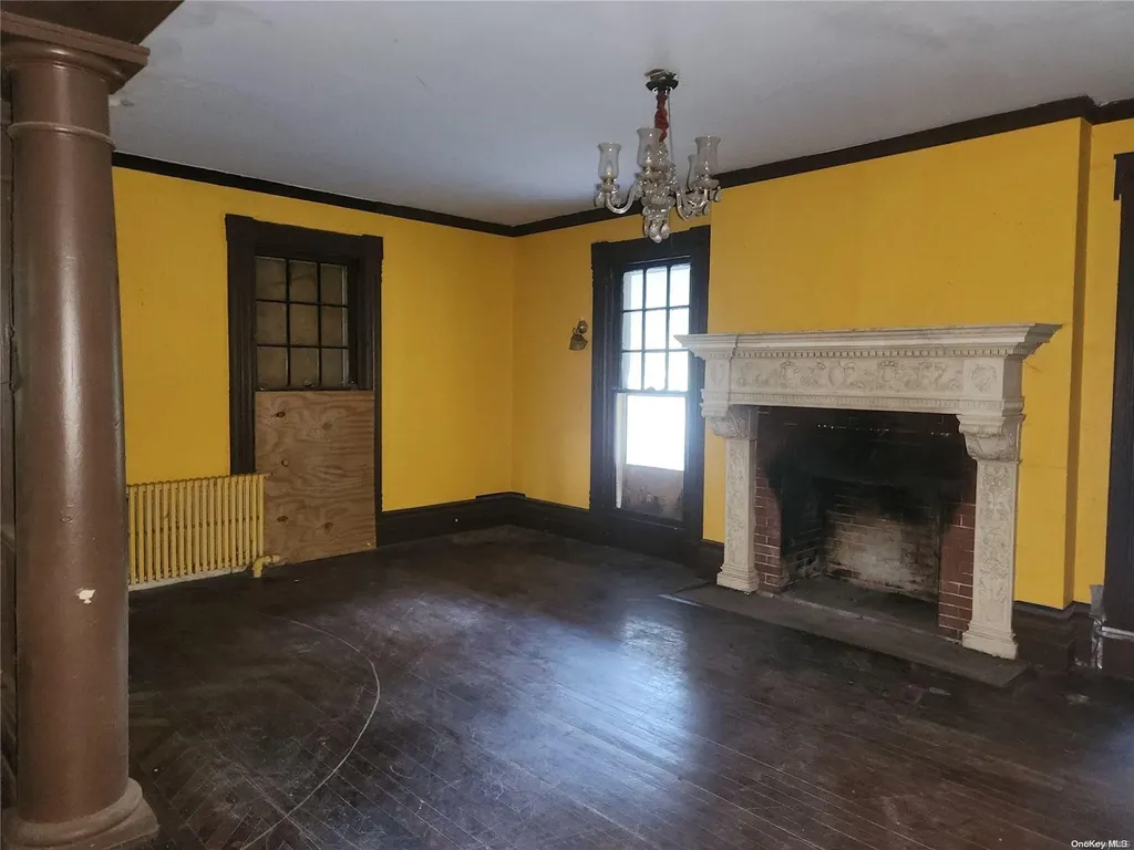 80 Ocean Avenue Bay Shore NY 11706