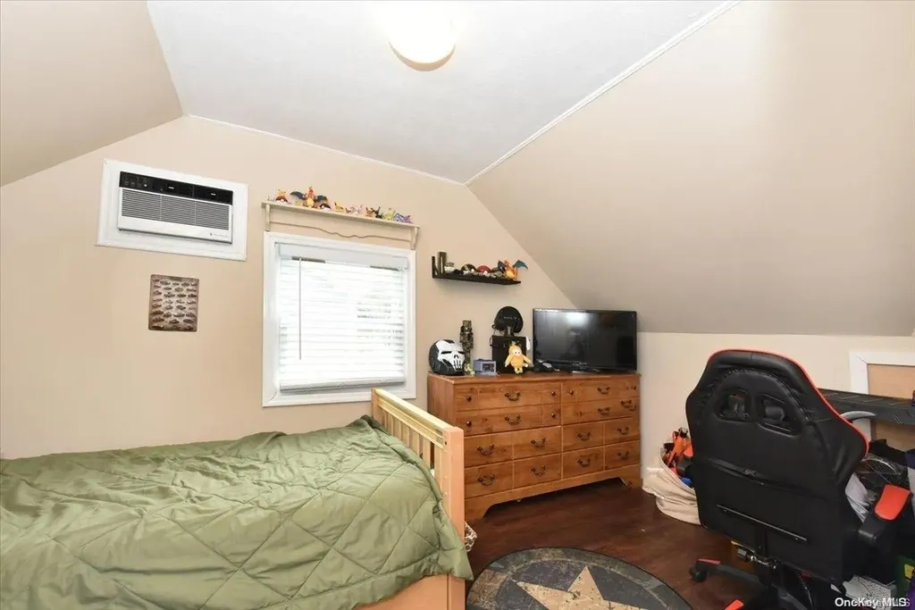 36 John Lane Levittown NY 11756