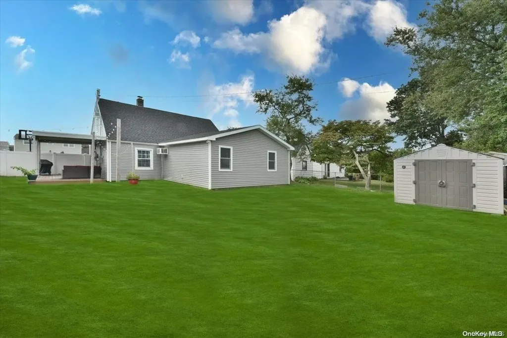 36 John Lane Levittown NY 11756