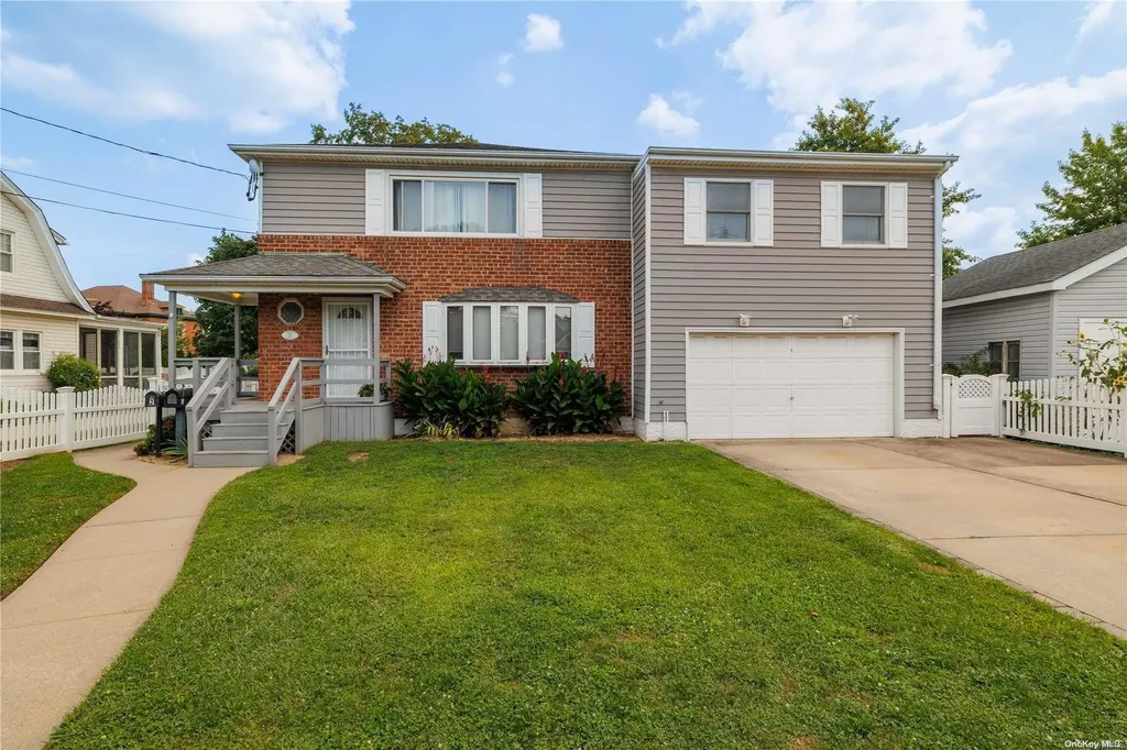 38 Spencer Avenue Lynbrook NY 11563