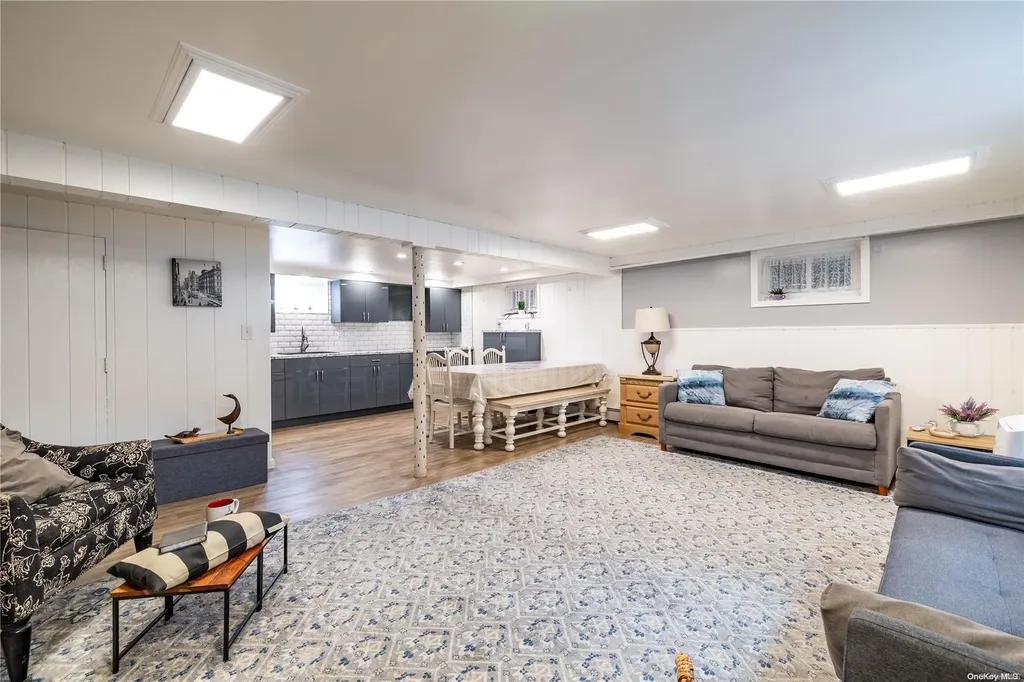 38 Spencer Avenue Lynbrook NY 11563