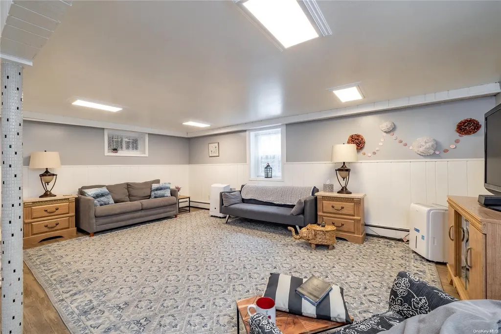 38 Spencer Avenue Lynbrook NY 11563