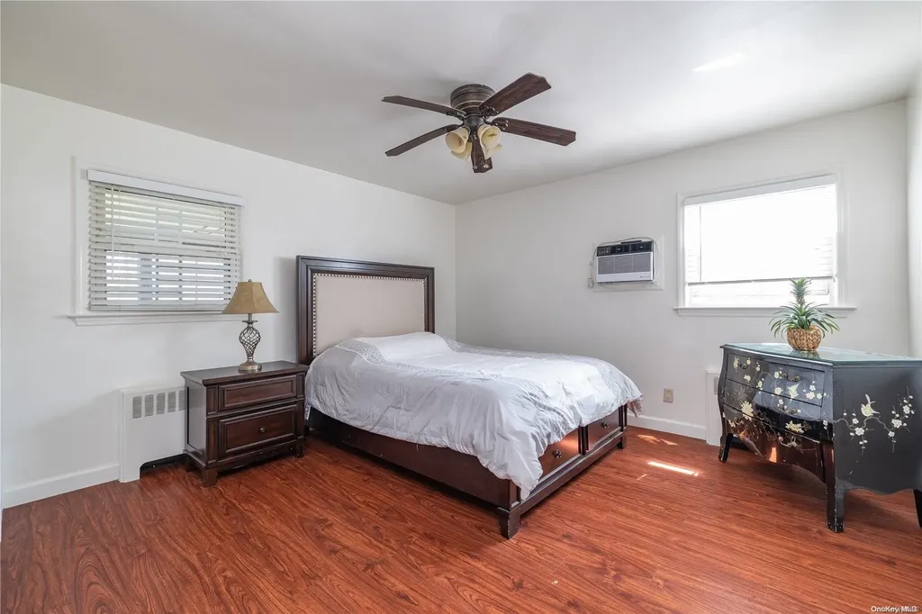 38 Spencer Avenue Lynbrook NY 11563