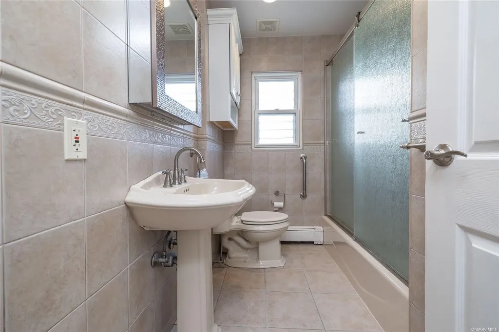 38 Spencer Avenue Lynbrook NY 11563