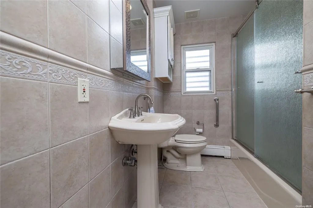 38 Spencer Avenue Lynbrook NY 11563