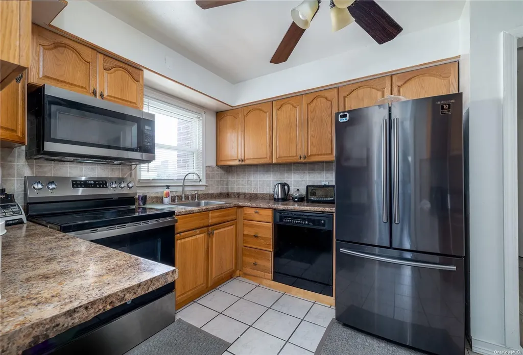 38 Spencer Avenue Lynbrook NY 11563