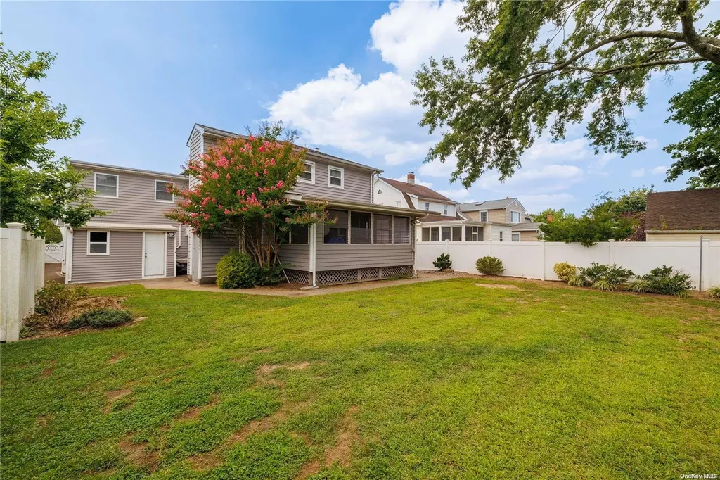38 Spencer Avenue Lynbrook NY 11563