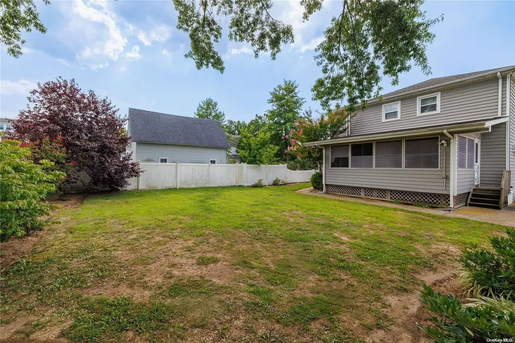 38 Spencer Avenue Lynbrook NY 11563