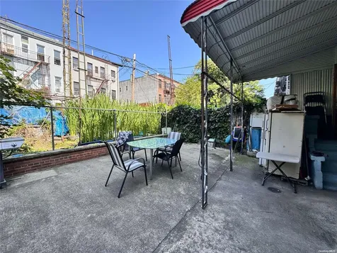 229 Stanhope Street Brooklyn NY 11237