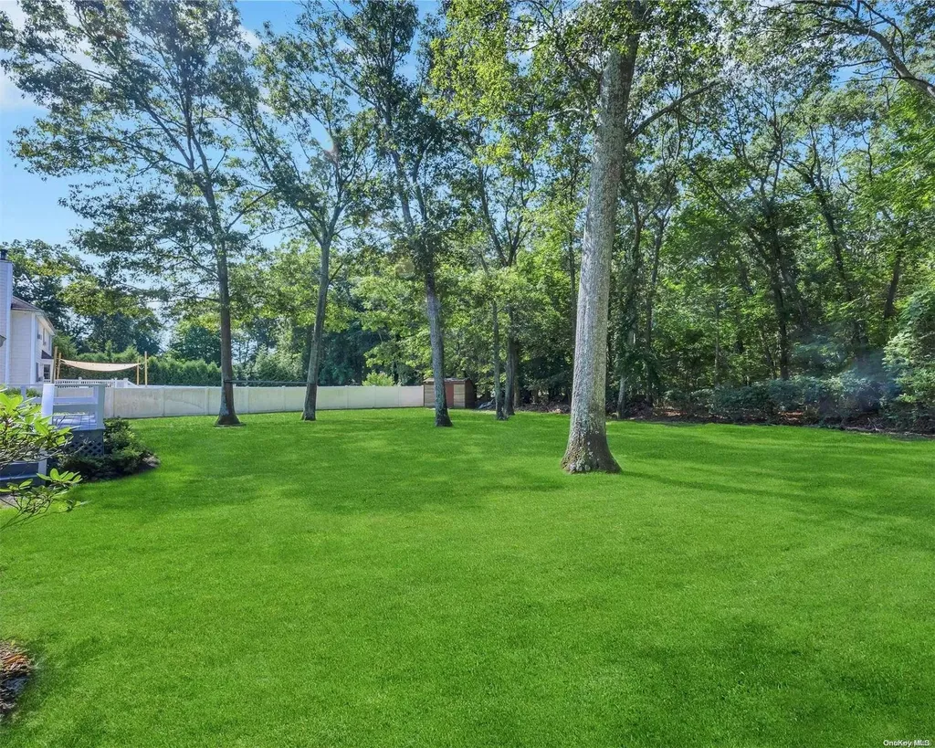 49 Daly Court Riverhead NY 11901