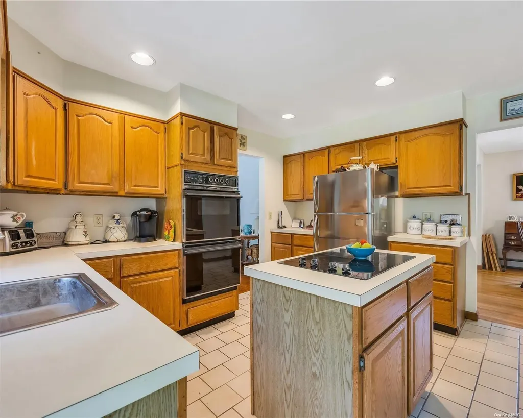 49 Daly Court Riverhead NY 11901